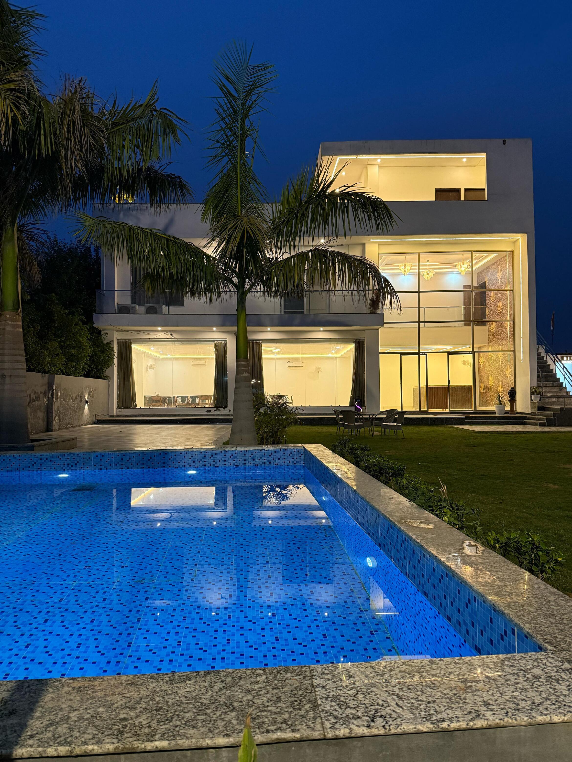 FS-9007 4BHK Farmhouse