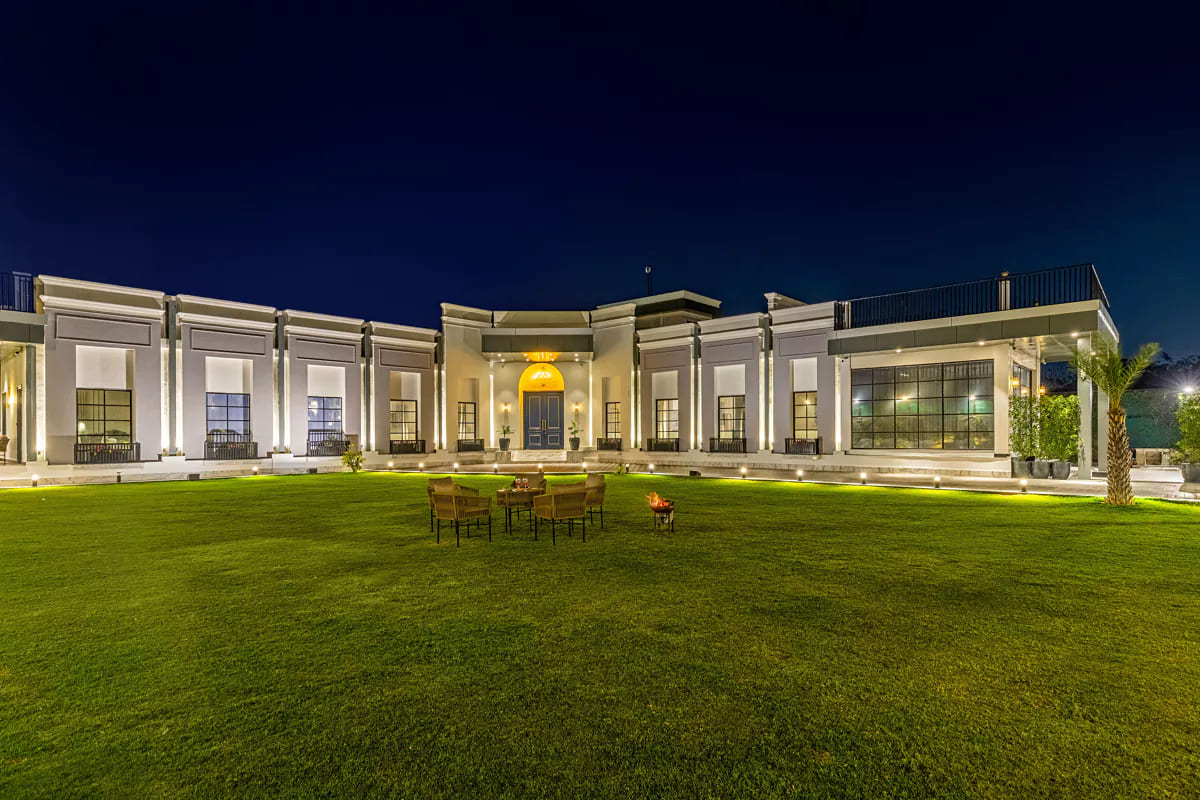 Top Luxury Farmhouse in Delhi NCR for Family Holidays - Stays7
