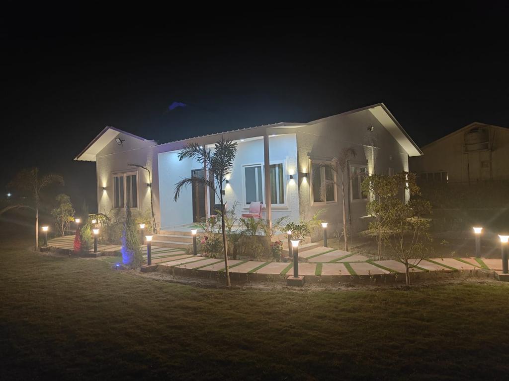 FS-8009 3BHK Farmhouse